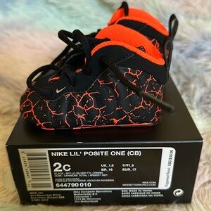 Brand new Nike foamposite infant sneakers size 2C